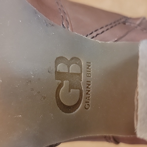 Boot - Picture 8 of 10